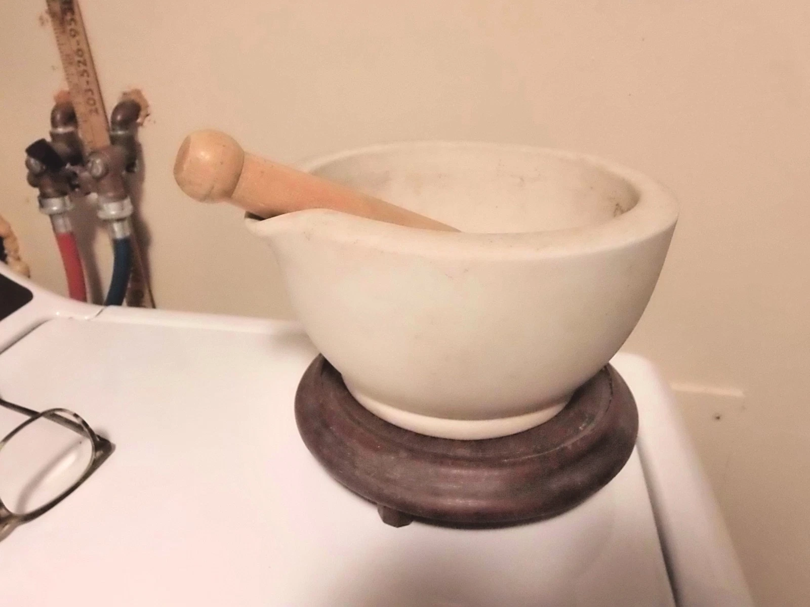 Vintage #4 1930s 6" MORTAR & 8 " PESTLE T.M.C. CO. ACID PROOF Stone 7 "Wood Base