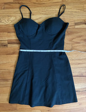 Windsor Green Solid Sweetheart Strappy Mini Dress