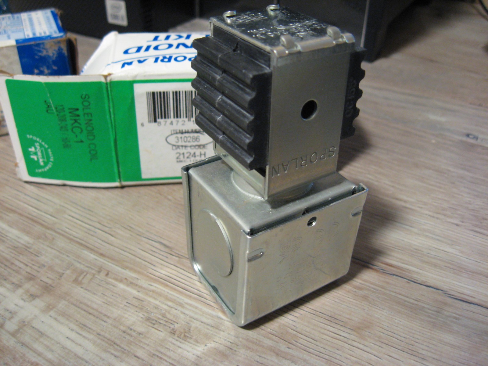 NEW Sporlan 310286 Solenoid Coil Kit - MKC-1 - 120-208/240 V