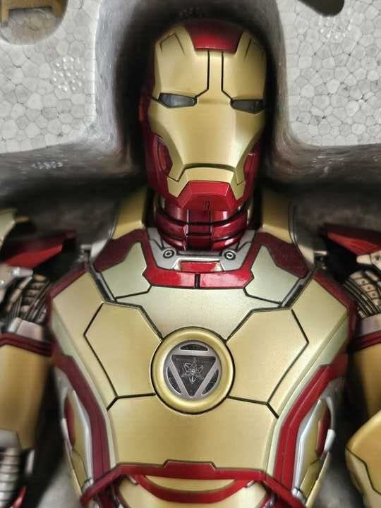 アメコミ HOTTOYS IRONMAN MARK42 MMS197D02 HotToys MMS197-D02 MK42 Iron Man 1/6 Collectible Action Figure