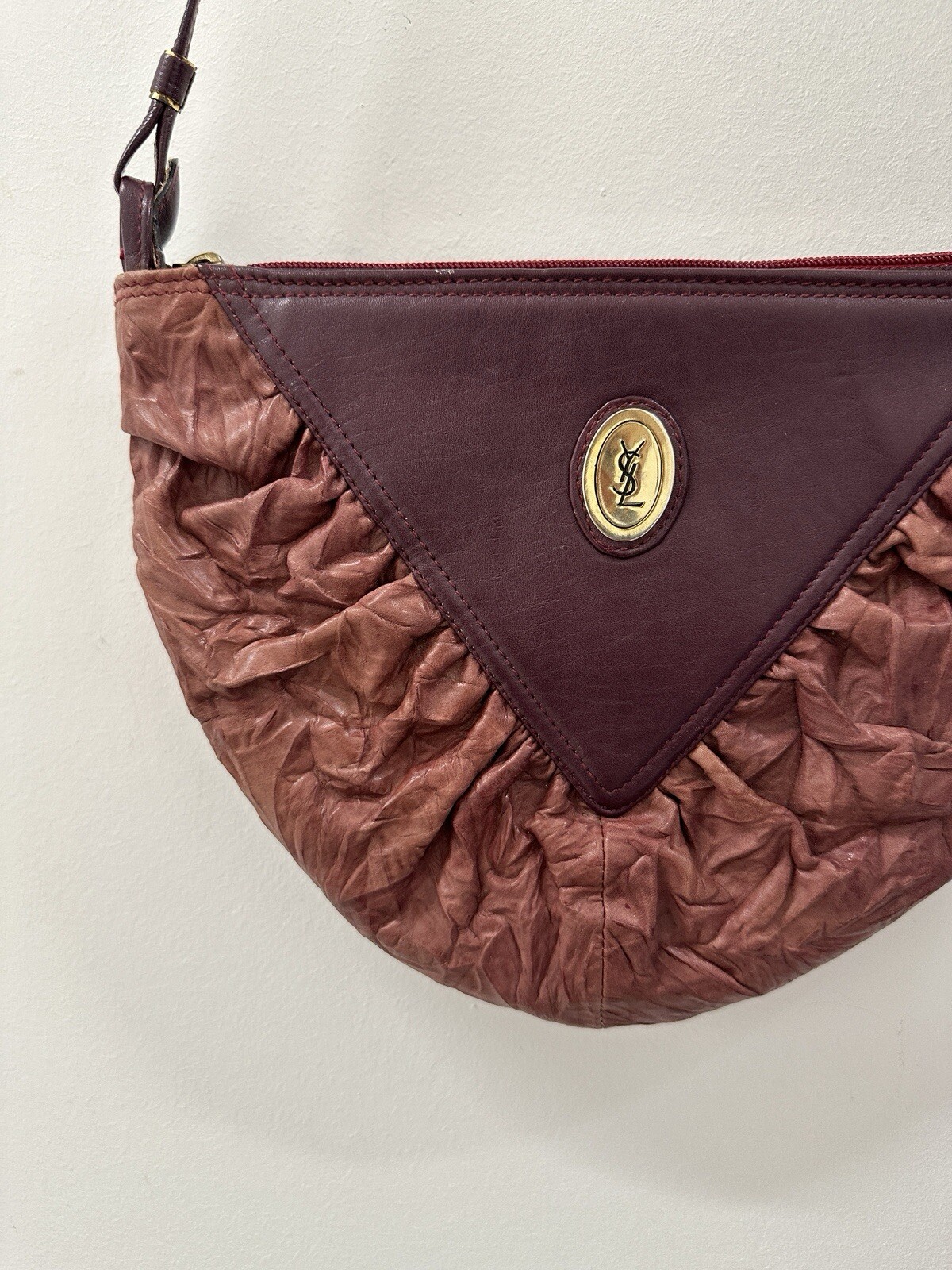 Borsa Yves Saint Laurent vintage anni 80 in pelle bordeaux
