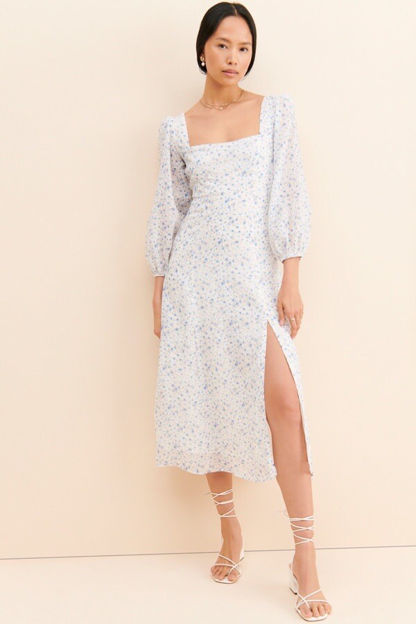 astr the label light blue dress Audette Cutout Midi in White Ditsy lightweight blend of 82% Style:64728D01 Luxury White Lace V-Neck Chest Triangular Mesh:No