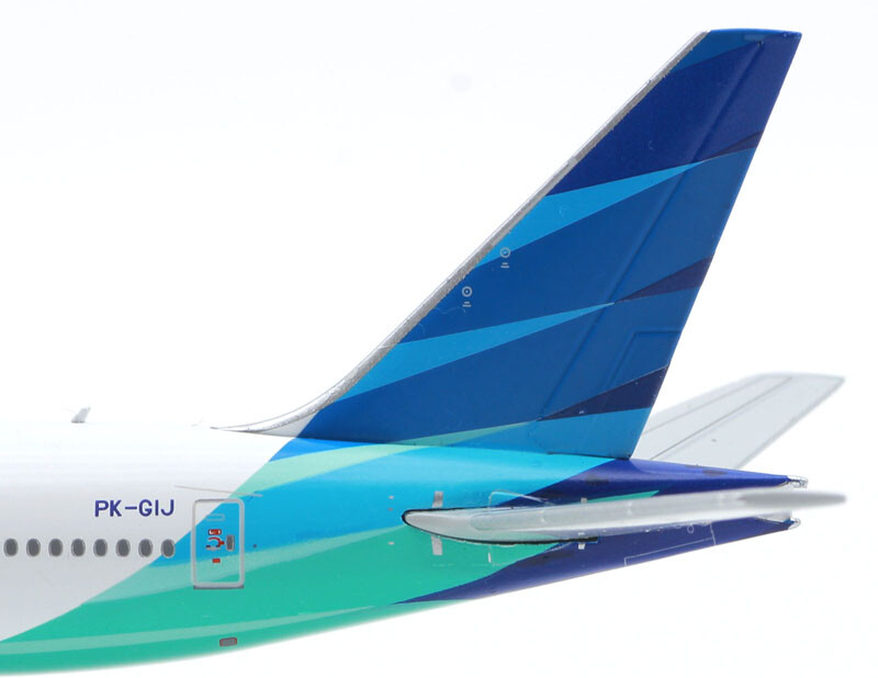 JCwings ガルーダインドネシア お取り寄せ商品】1/200 777-300ER ガルーダ・インドネシア航空「Wo