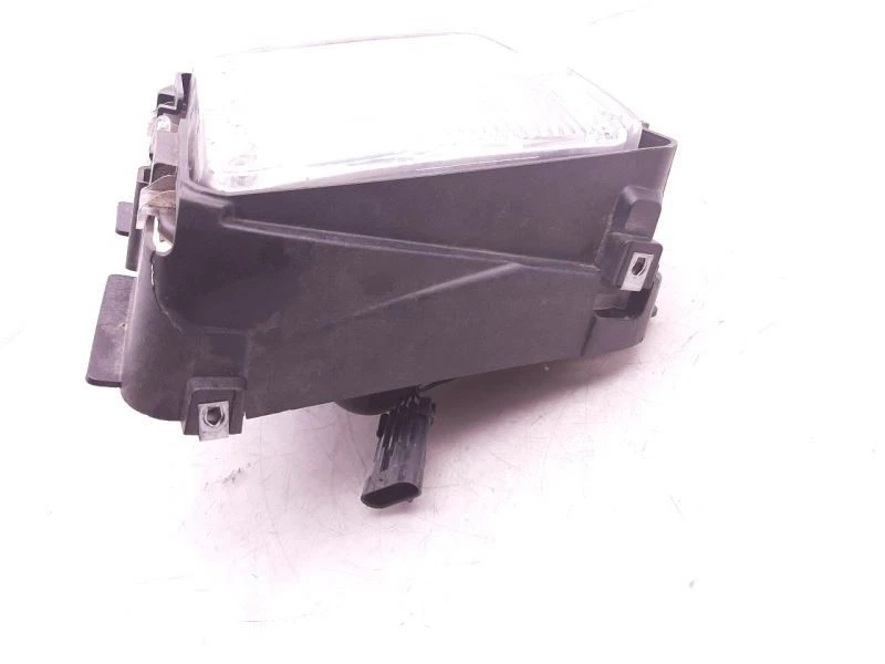 Luz de estacionamiento/esquina del conductor montada para parachoques antiniebla 04-09 Cadillac SRX 15930685 Foto 4 de 4