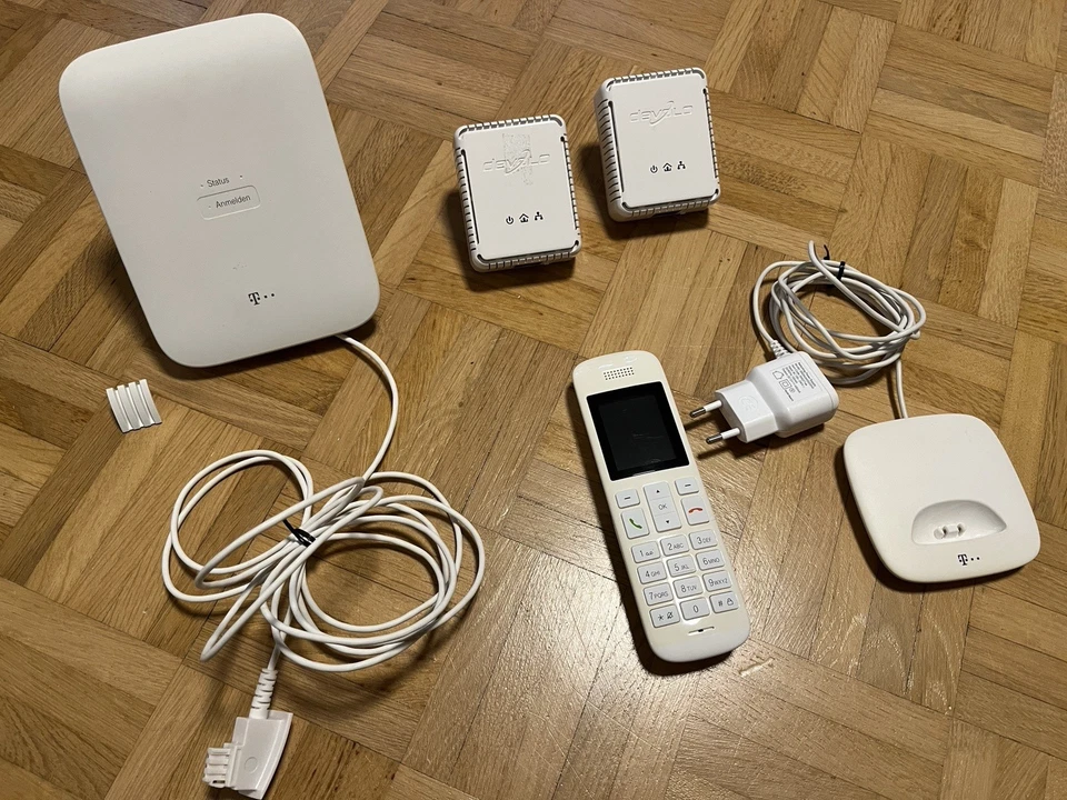 DSL Router Speedport Neo + Speedphone 10 + 2x Devolo dLan 200 AVMini - Powerline