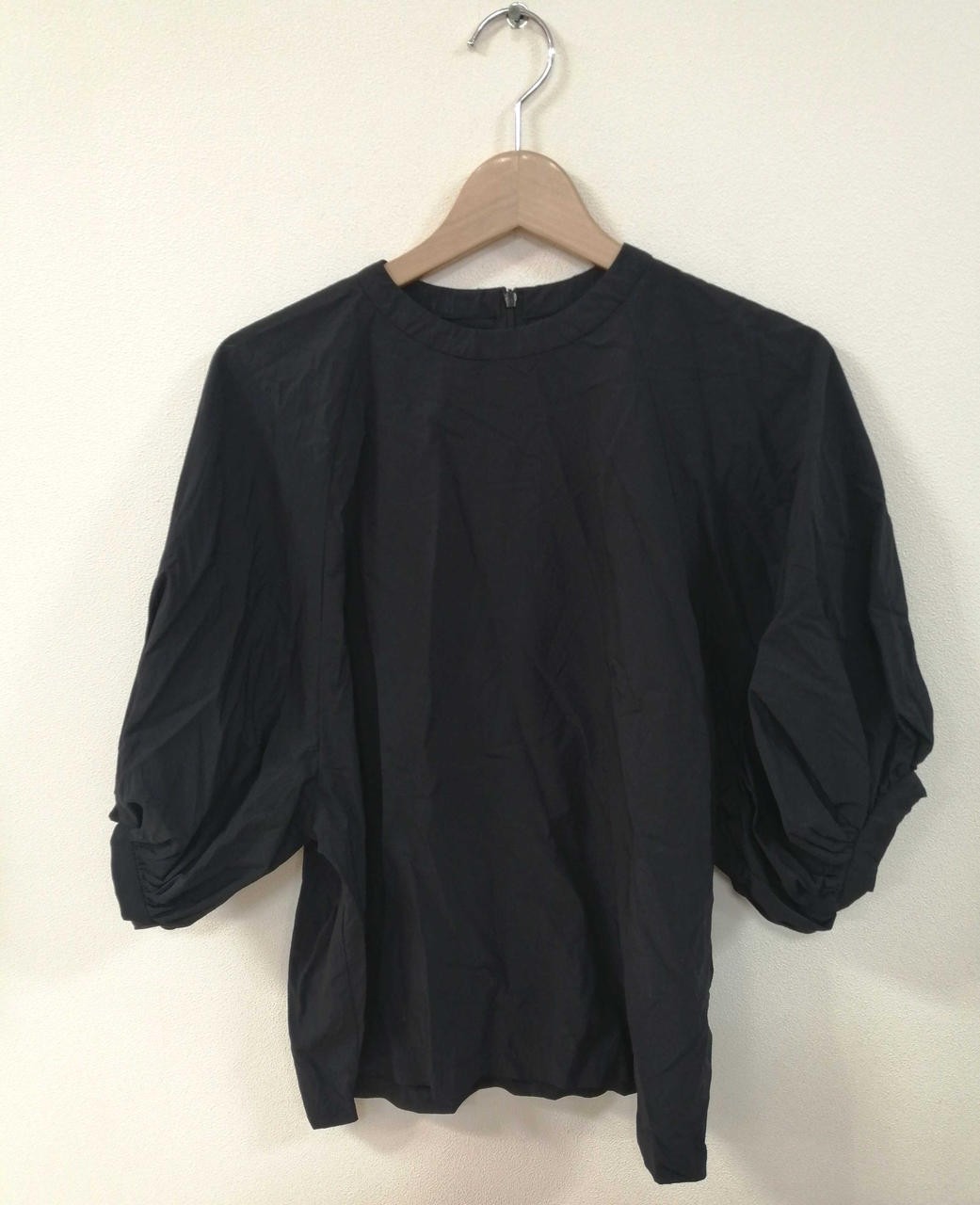 Ameri Black Collar Dirty Puff Sleeve Blouse - image 1