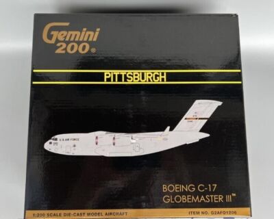 1:200 GeminiJets US AIR FORCE Boeing C-17A Globemaster III 1:200 GeminiJets US AIR FORCE Boeing C-17A Globemaster III