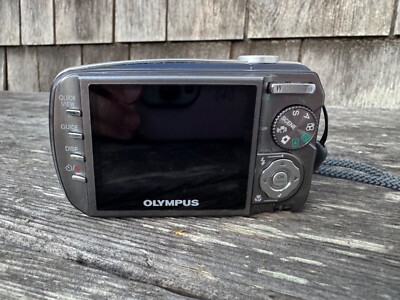 Olympus Stylus 800 Digital 8.0MP Digital Camera - Silver for