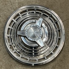 1960s Pontiac Spinner 14 Hubcap Tr172