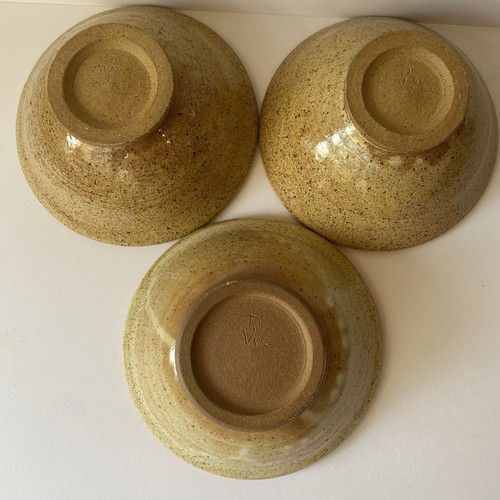 Set of 3 Orange/Brown Speckled Studio Pottery Footed 5.75" Bowls Signed - Picture 5 of 12