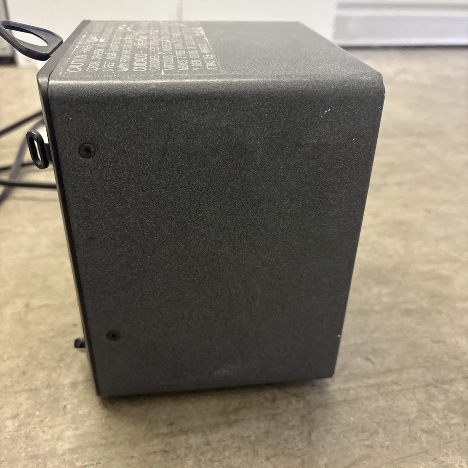 VTG Pelonist Disc Furnace 1500-W-II Portable Ceramic Heater Gray TESTED WORKS - Image 2 of 4