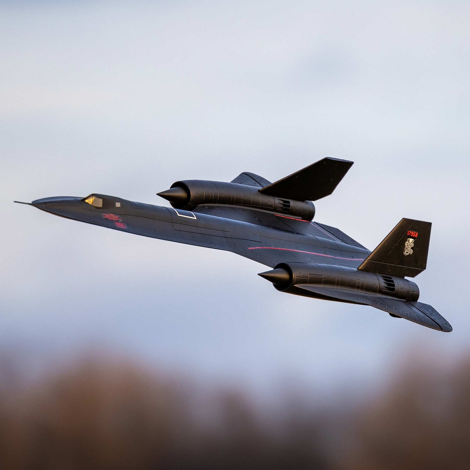 E-flite RC Airplane SR-71 Blackbird 40mm Twin EDF BNF Basic   EFL02050