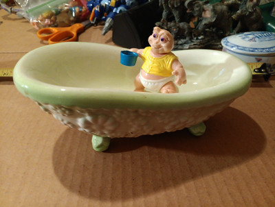 Vtg Mini Daisy Ceramic Claw Foot Bathtub Decorative Soap Holder or Razor SpongE!
