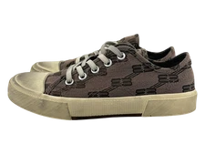 Balenciaga Paris Monogram Low Trainers 38 Used with Box