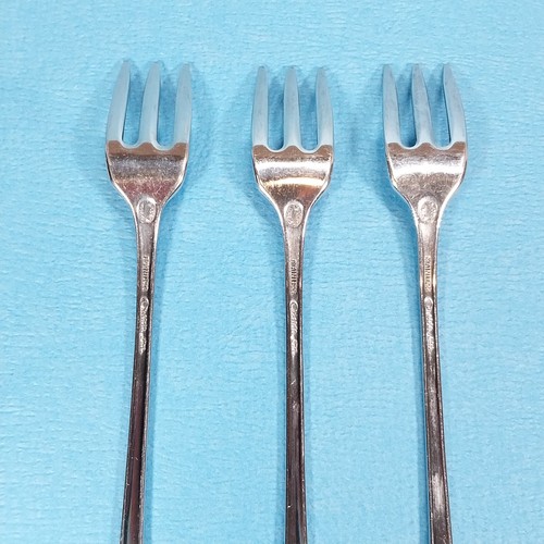 Juego de 3 tenedores brillantes de acero inoxidable para cócteles de mariscos Oneida Distinction - Imagen 7 de 11