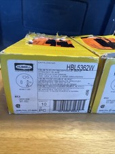 Hubbell 5362W, 125 VAC 1-Phase, 20 A, NEMA 5-20R, White, Duplex Receptacle X 20