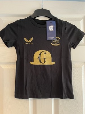 NEU MIT ETIKETT CASTORE PRESTON NORTH END GENTRY T-SHIRT IN SCHWARZ GRÖSSE 7-8 JAHRE