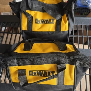 Lot de 2- DeWalt 9" X 9" X 8" Petit sac à outils en toile. TWO BAGS
