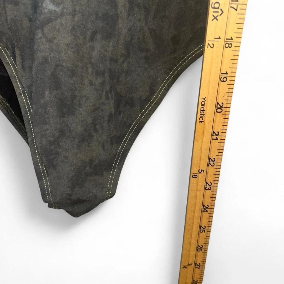 Traje de baño MagicSuit verde imitación gamuza una pieza talla 8  Foto 3 de 4