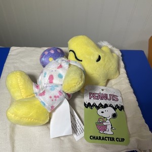 Peanuts New 2026 Woodstock Plush 6" Easter Theme Character Clip