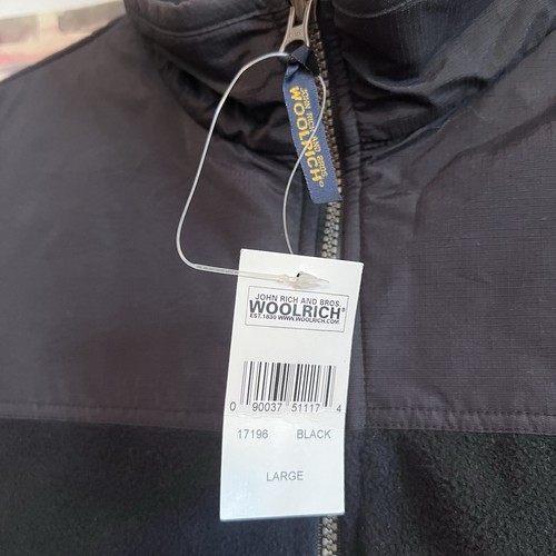 Neu mit Etikett Woolrich Fleeceweste Herren schwarz bestickt Flagge USA durchgehender Reißverschluss Large NEU - Bild 3 von 14
