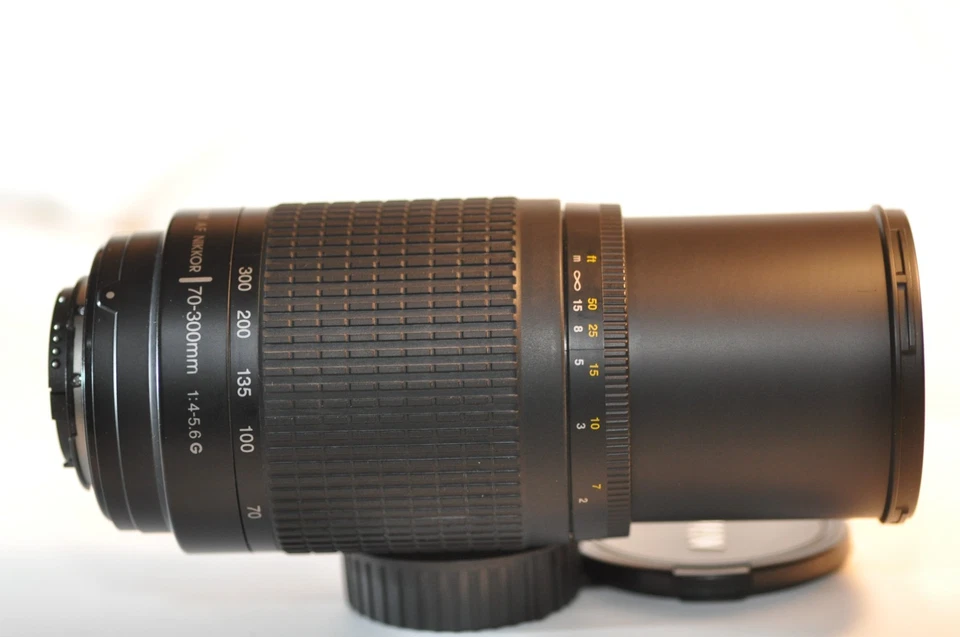 Nikon AF G Zoom-Nikkor 70-300 mm f/4-5.6 obiettivo FX per N80 N75 D90 D80 D750 D850 DF - Immagine 4 di 4