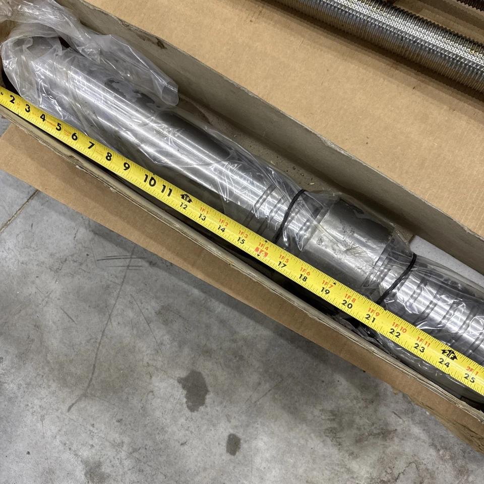 "MONTAJE DE TORNILLO DE BOLA 4"" X 31-1/2"" con tuerca 6006 T9000.0869 MR59267" Foto 2 de 4