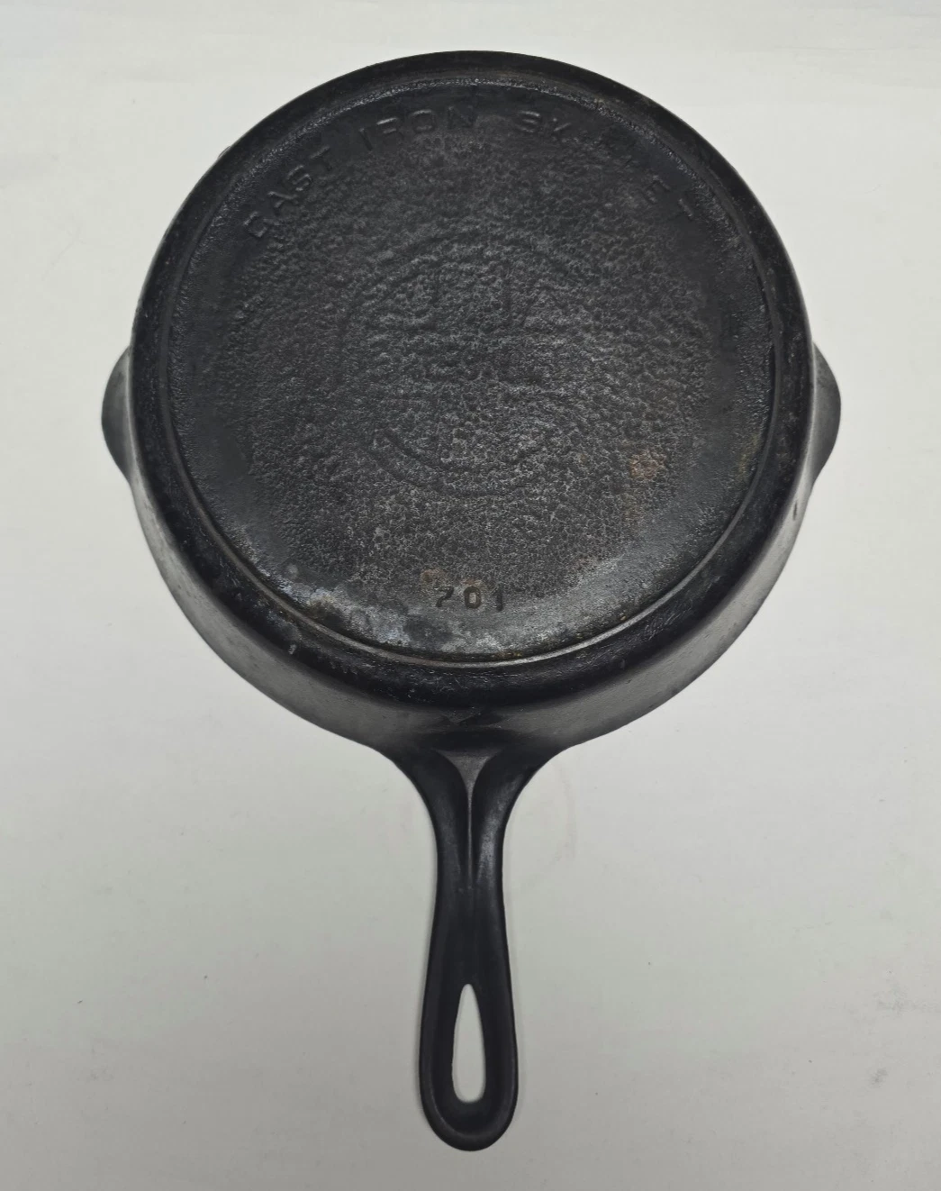 Vintage Griswold Cast Iron Skillet 701 w/ Heat Ring Large Block Logo No. 7