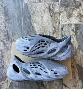 Yeezy Foam Runner Granite | eBay display picture 2