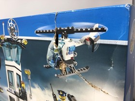 LEGO City Prison Island 60130