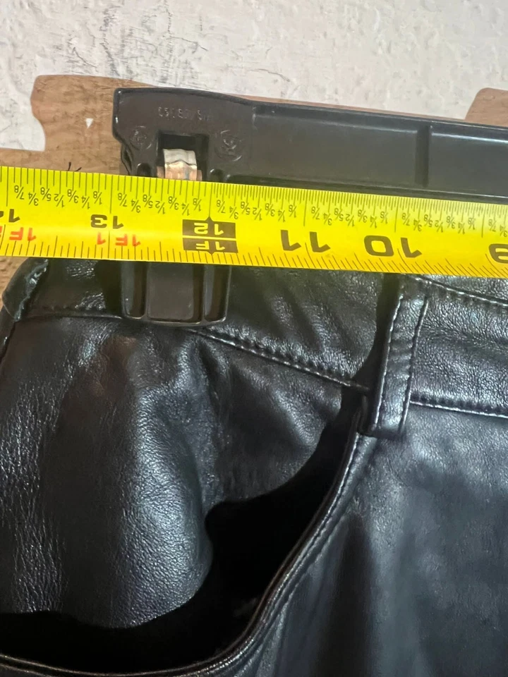 Pantalones de moto Real Clothes negros de cuero genuino tiro alto para mujer talla 10 Foto 4 de 4
