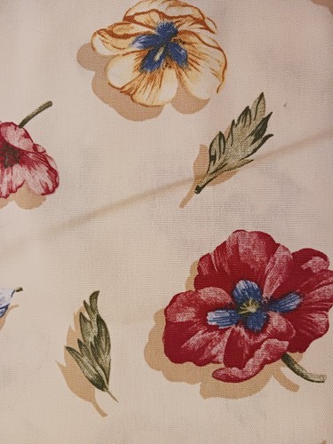 Portfolio Textiles Canvas Fabric Cream w Large Floral Red Blue Poppies Tulips - Picture 3 of 11