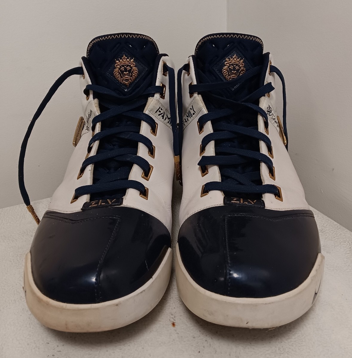 Size 16, Uk 15 Nike Zoom LeBron V James White Midnight Navy Missing Straps