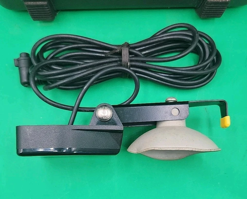 Humminbird LCR2000 Portable Electric Corded Fishfinder W/ Case EUC - Image 2 of 4