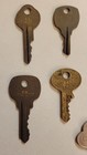 LOT OF 34 VINTAGE KEYS - NATIONAL KEY - COLE NATIONAL - USA BRASS INCL. 7 PAIRS — photo 2