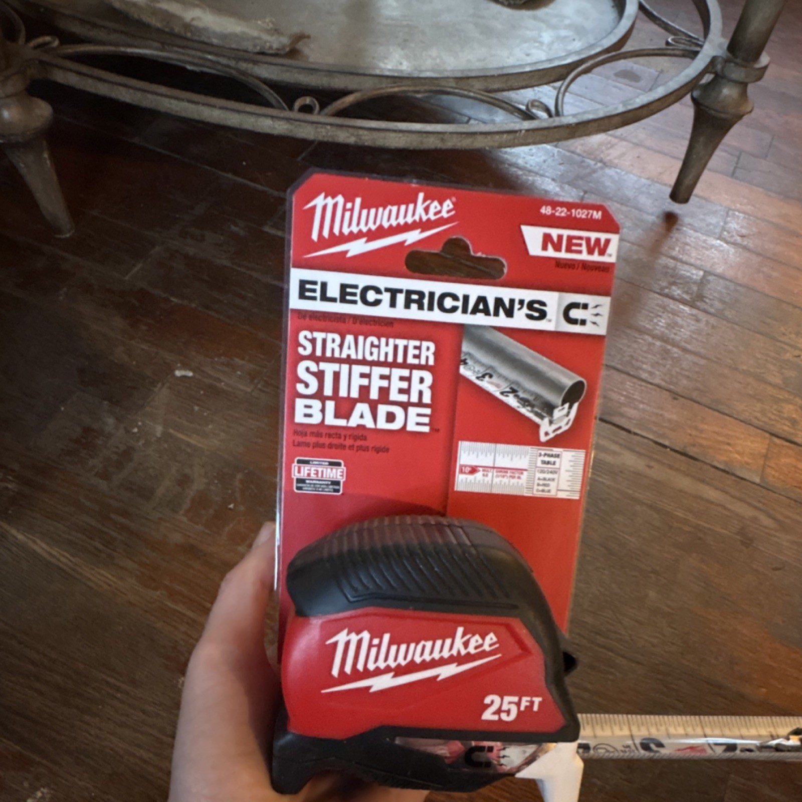 Milwaukee 25 ft Magnetic Retractable Measuring Tape 48-22-1027M Belt Clip
