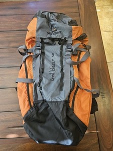 wildcraft trail blazer Rusksack 50 (Orange) 