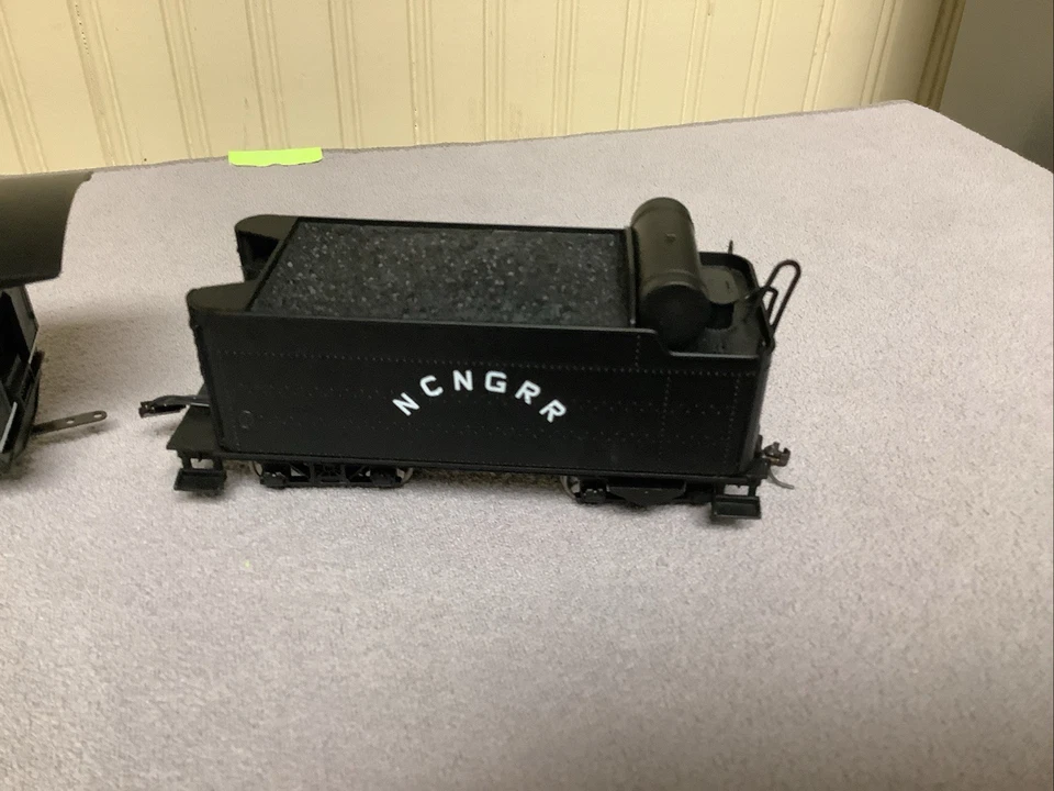 Broadway Limited ON30 Nevada county Narrow Gauge RR 2-8-0 Locomotive & Tender - Image 3 of 4