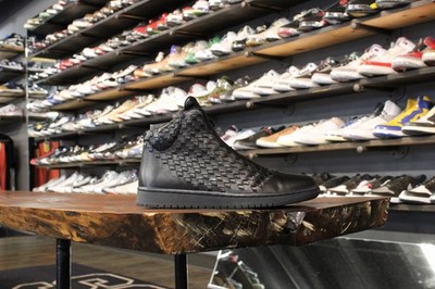 SALE AIR JORDAN SHINE LEATHER TRIPLE BLACK BLK 689480 010 SZ 9.5 EXCLUSIVE 2014