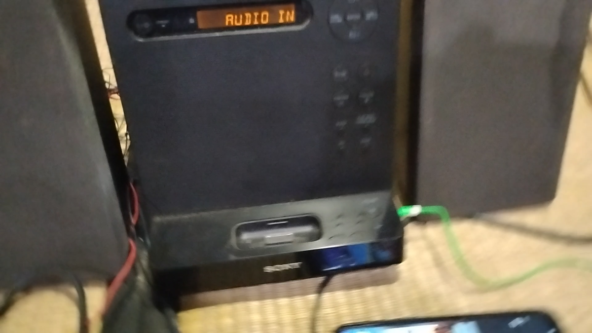 Sony HCD-LX20i CD player+iPod Dock+AM/FM radio+aux in w/ sony SS