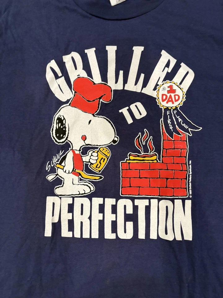 Camisa masculina vintage Snoopy grande azul grelhada para perfeição amendoim pai grelha anos 90 - Imagem 2 de 4