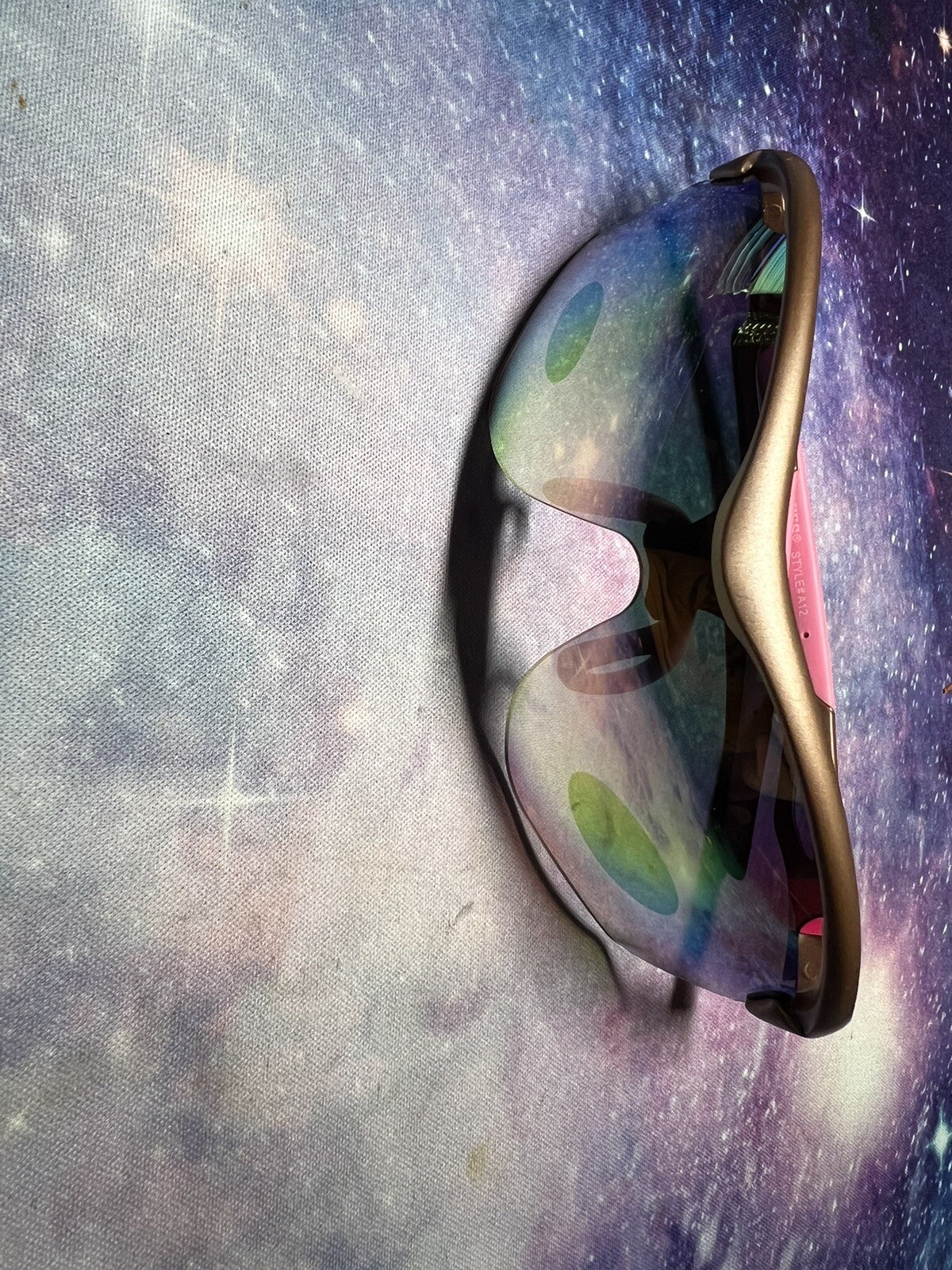 Stylish UV-protection sunglasses for men and women-image