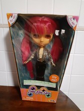 little dolls with big eyes