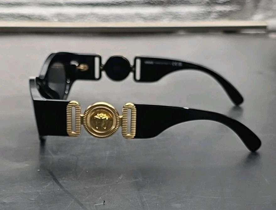 范思哲太阳镜 VE4480-U GB1/87 51-18 140 Blk/Gold 猫眼框,灰色镜片 — 第 3/4 张图片