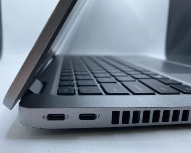 Dell Latitude 5420, 14-Inch Laptop, with Intel Core i7-1185G7, Not Included SSD (Solid State Drive), No OS