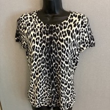 Ann Taylor knit sweater Size Medium women, excellent condition - Hand wash