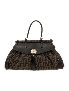 【美品】FENDI ファースト Midi ショルダーバッグ Fendi First Midi | eBay
