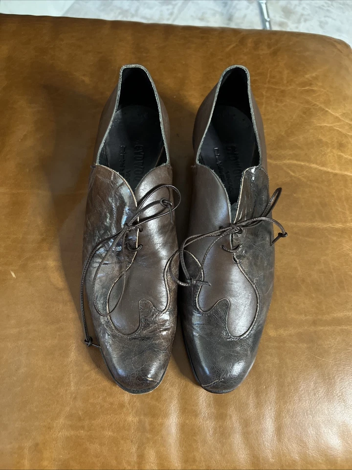 Women’s Cydwoq 39.5/ 9.5 “Gate” BNMO Oxford Style W/Box Excellent Condition. - Image 2 of 4