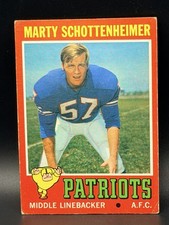 1971 Topps #3 Marty Schottenheimer New England Patriots Rookie Football Card. rookie card picture
