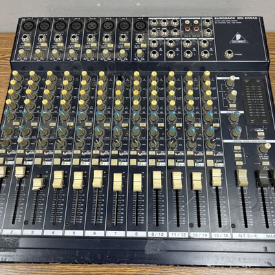 Behringer EUROPACK MX 2004A ミキサー Behringer EUROPACK MX 2004A ミキサー Behringer Eurorack MX